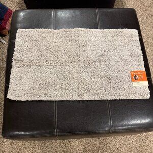 NEW Beautiful Home Cotton Bath Rug by Drew Barrymore 20x34" - Off-White